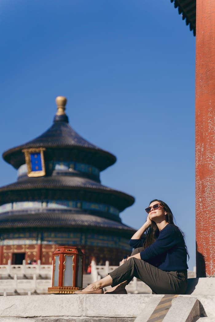 Mujer de viaje en Beijing China